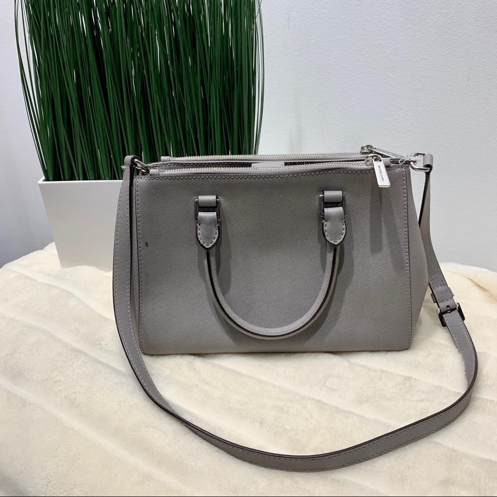 Michael Kors Handbag - Picture 2 of 5